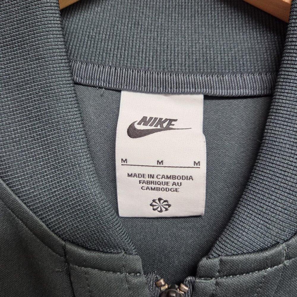 Nike Sportswear Pleated Jacket Womens Medium Seaweed Sail IM7457-390 Oversized - Picture 7 of 10